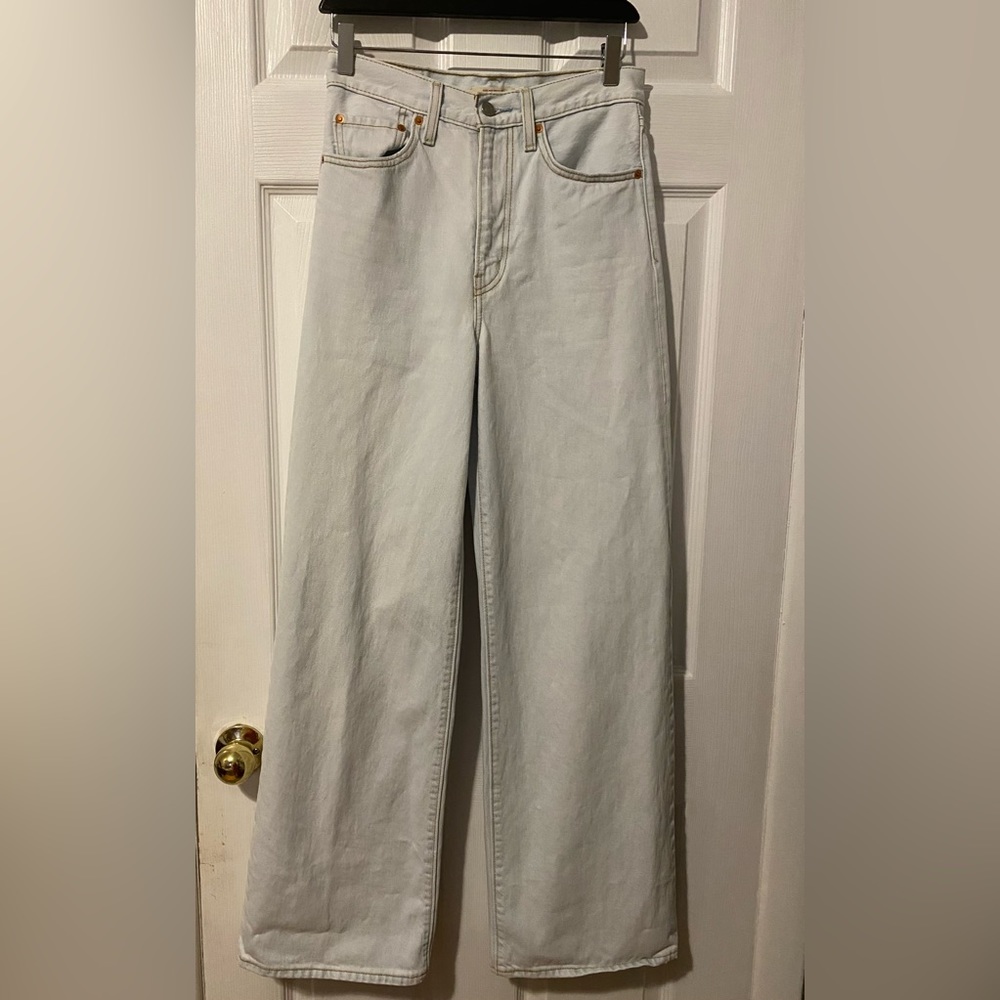 Premium Levis Ribcage Wideleg (size W27 L32) light wash